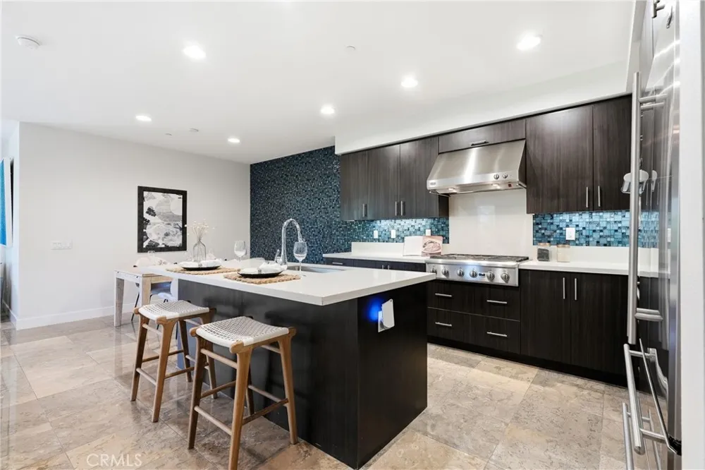 43 Gramercy Irvine, CA 92612