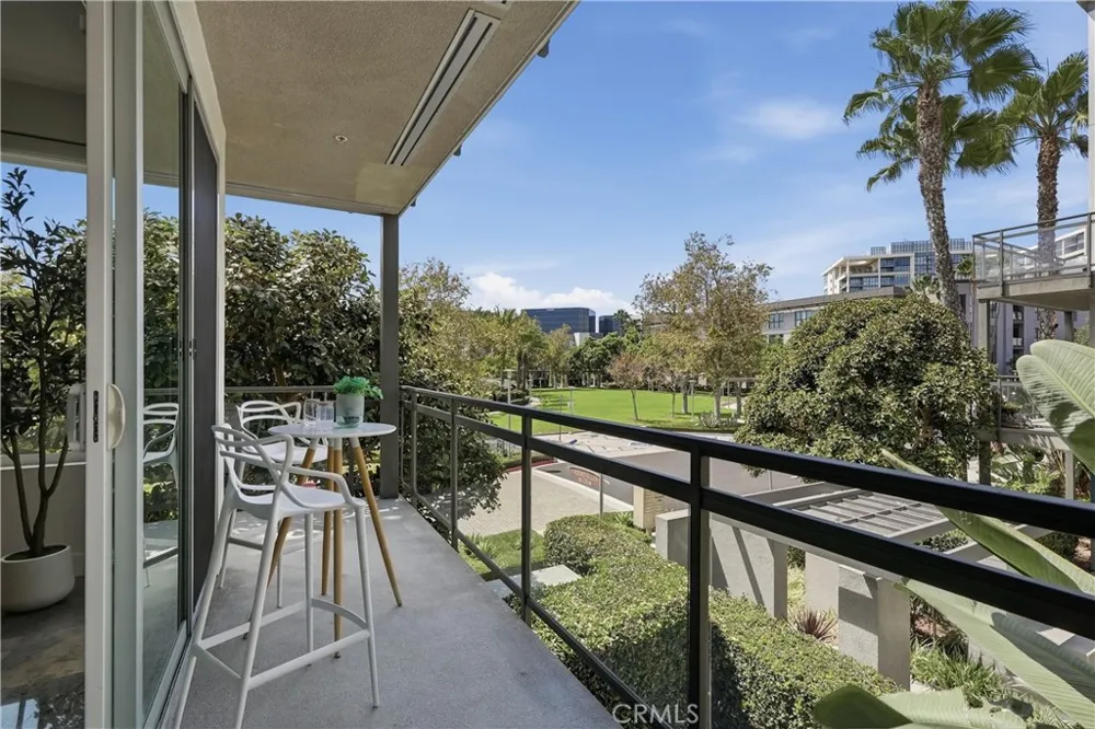 43 Gramercy Irvine, CA 92612