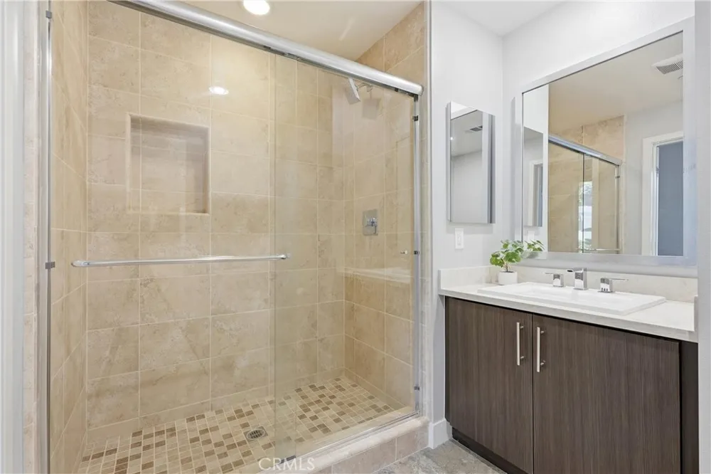 43 Gramercy Irvine, CA 92612