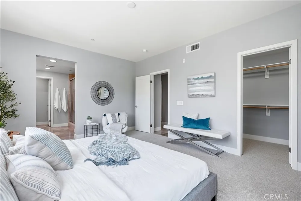 43 Gramercy Irvine, CA 92612