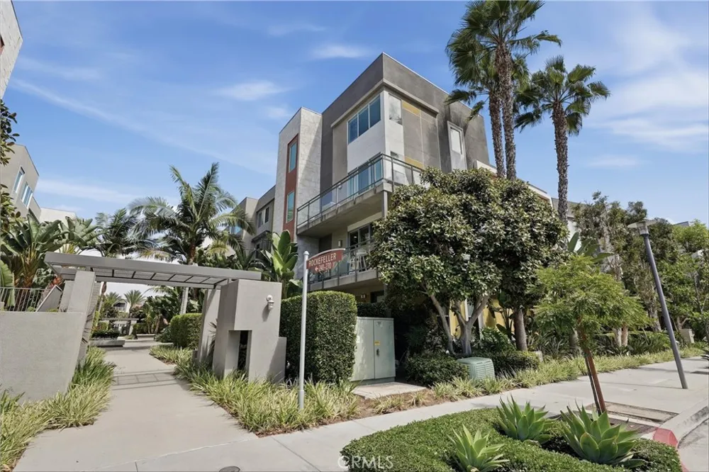 43 Gramercy Irvine, CA 92612