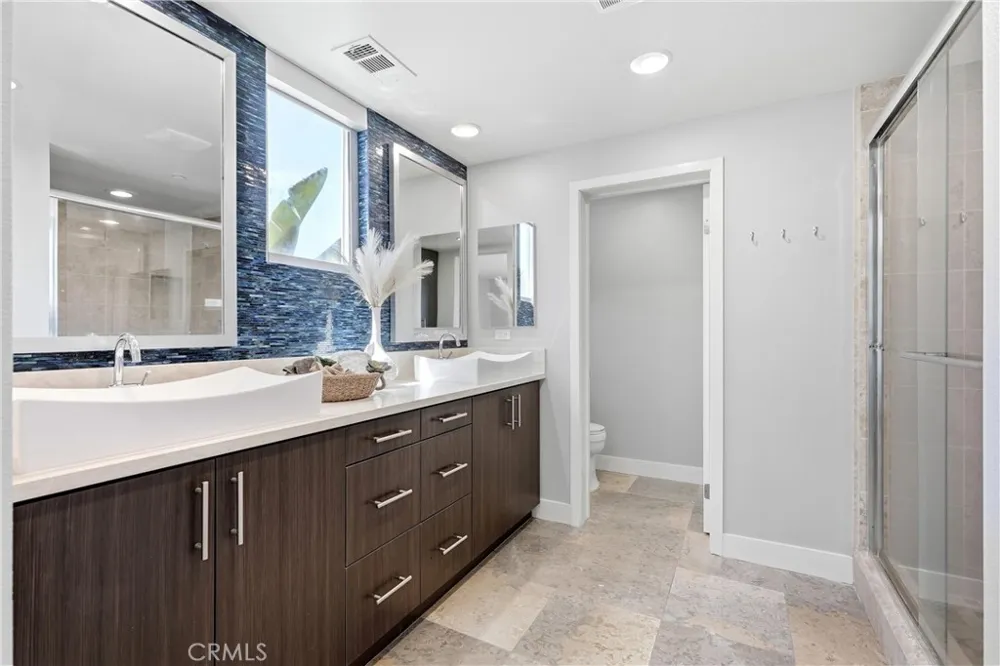 43 Gramercy Irvine, CA 92612
