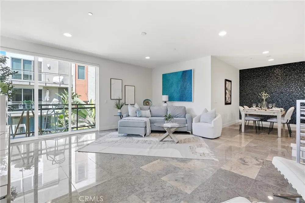 43 Gramercy Irvine, CA 92612