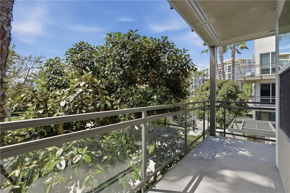 43 Gramercy Irvine, CA 92612