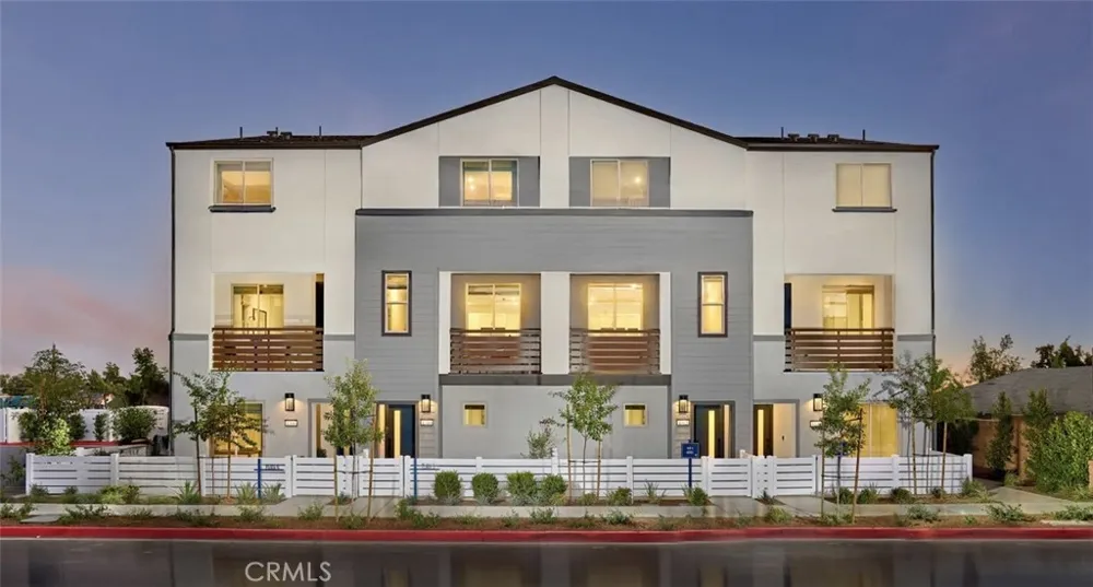 1302 W North Pinecrest Paseo Ontario, CA 91762