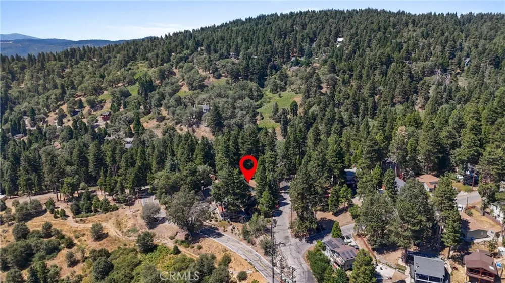 2578 Rim Of The World Running Springs, CA 92382