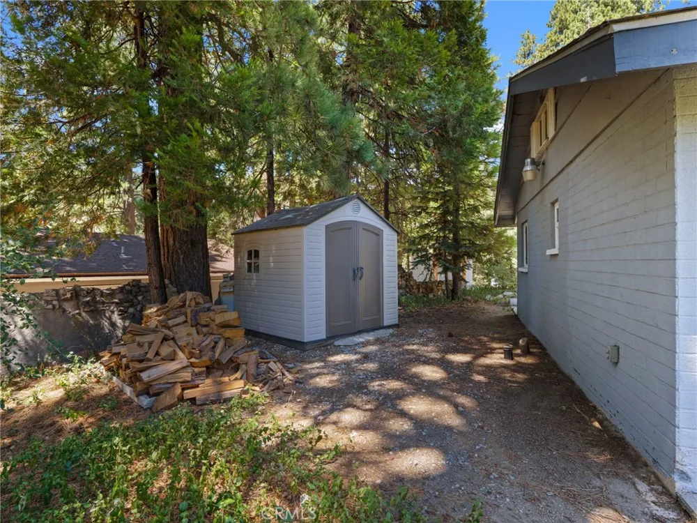 2578 Rim Of The World Running Springs, CA 92382