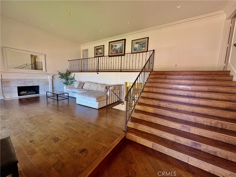 20441 Ravenwood Huntington Beach, CA 92646