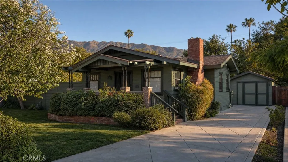 134 Melrose Monrovia, CA 91016