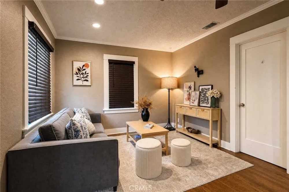 134 Melrose Monrovia, CA 91016