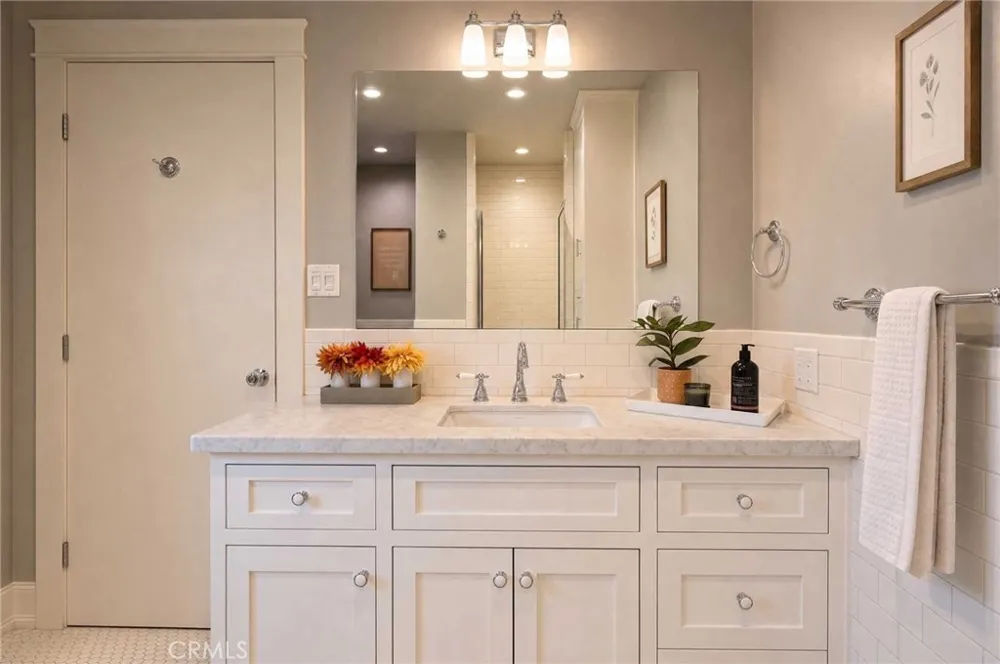 134 Melrose Monrovia, CA 91016