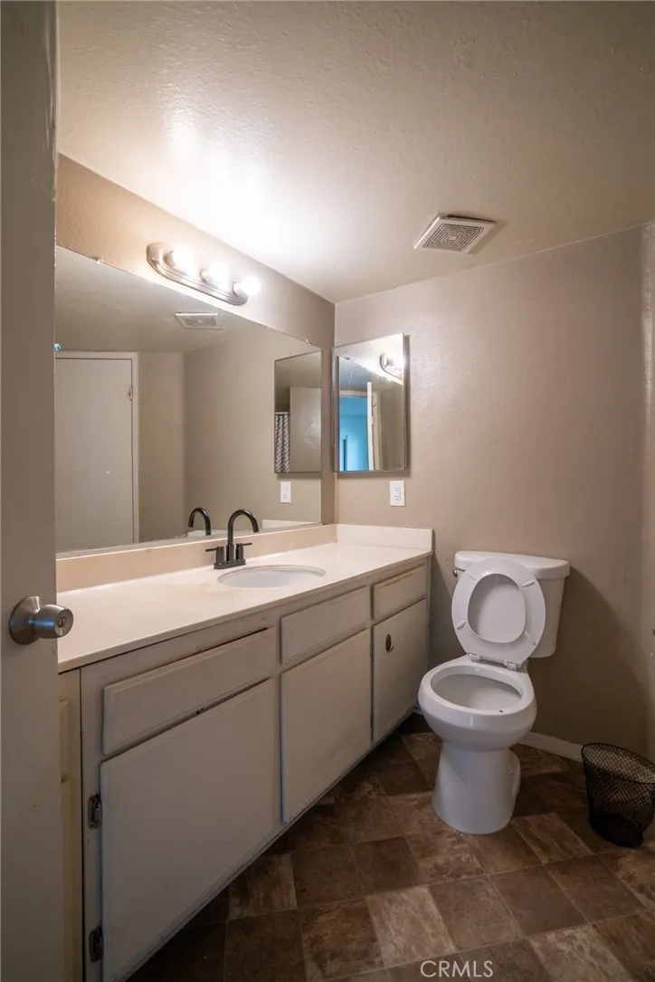 7739 Bradwell Avenue Whittier, CA 90606
