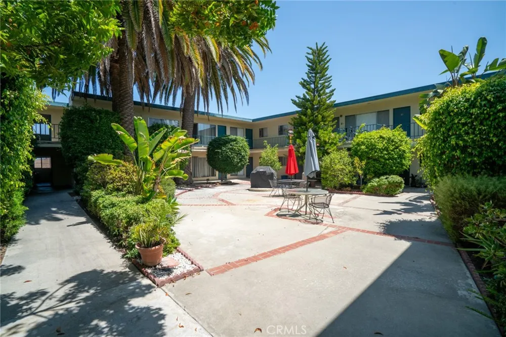 3929 W 242nd Street Torrance, CA 90505