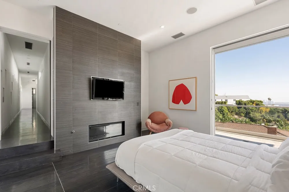 1489 Stebbins Terrace Los Angeles, CA 90069