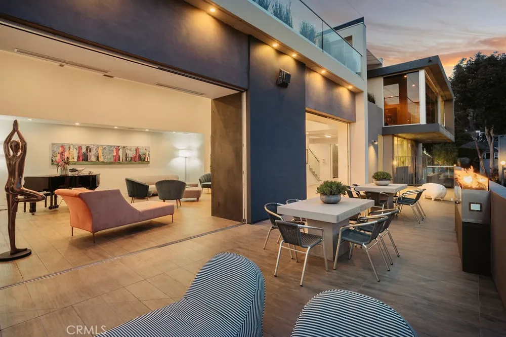 1489 Stebbins Terrace Los Angeles, CA 90069