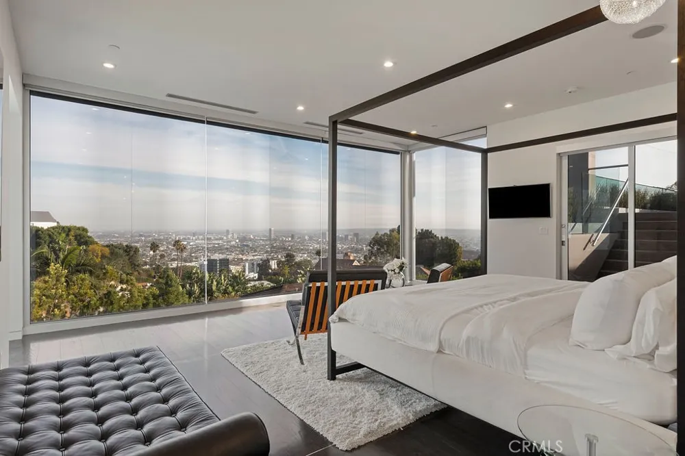 1489 Stebbins Terrace Los Angeles, CA 90069