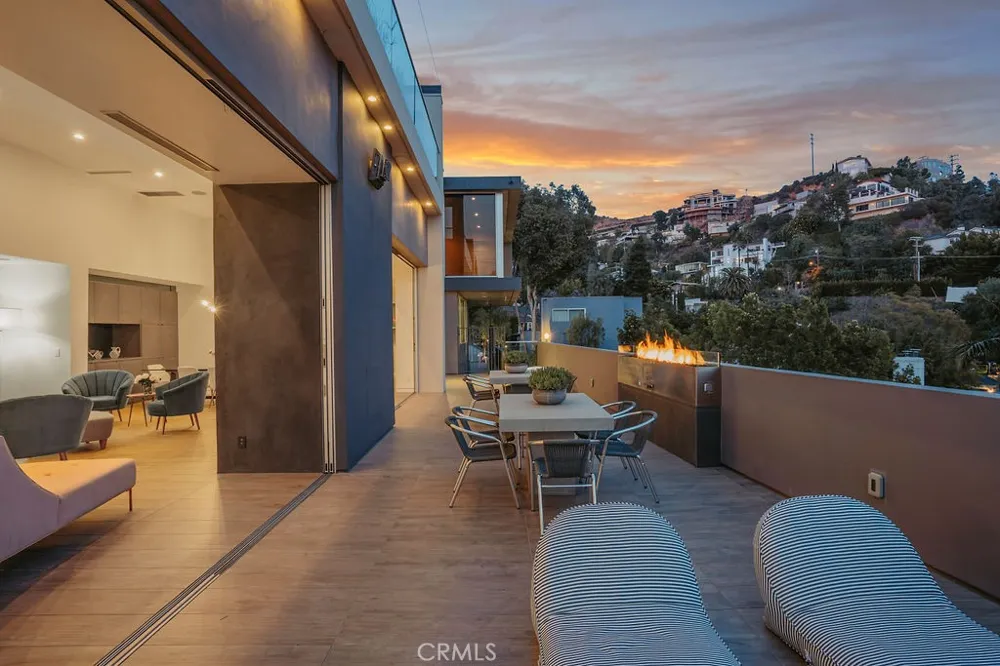 1489 Stebbins Terrace Los Angeles, CA 90069