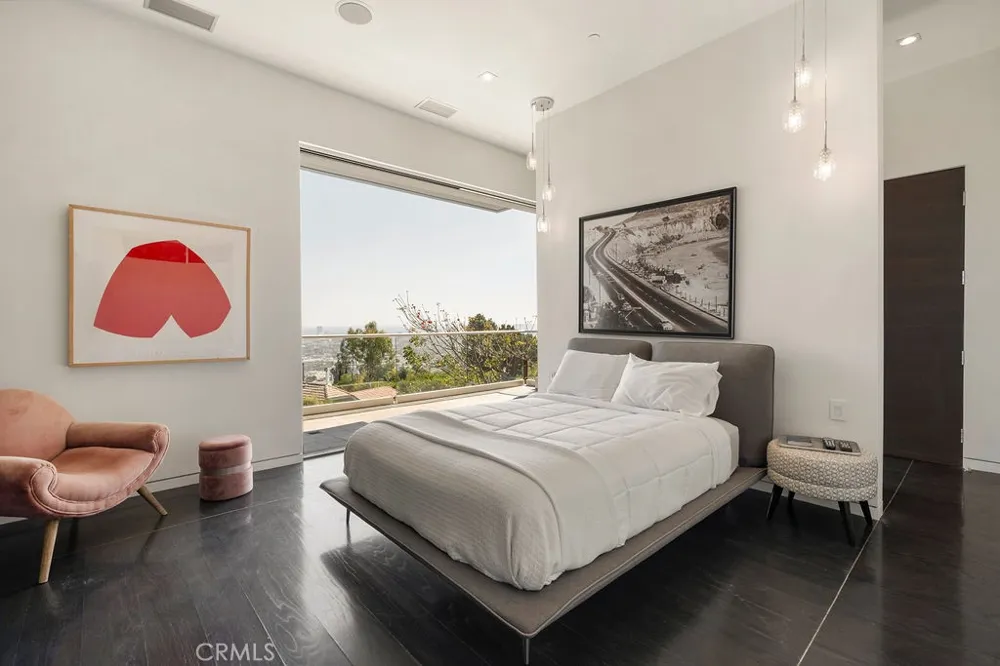 1489 Stebbins Terrace Los Angeles, CA 90069
