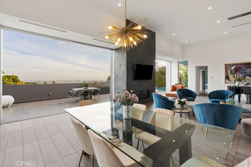 1489 Stebbins Terrace Los Angeles, CA 90069