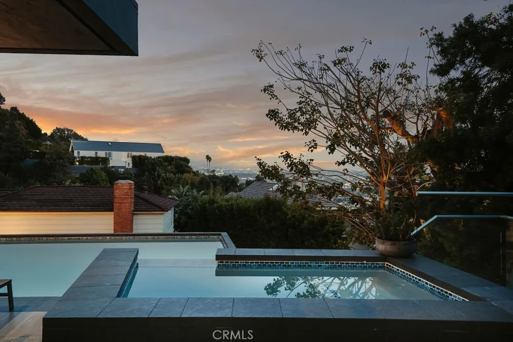 1489 Stebbins Terrace Los Angeles, CA 90069