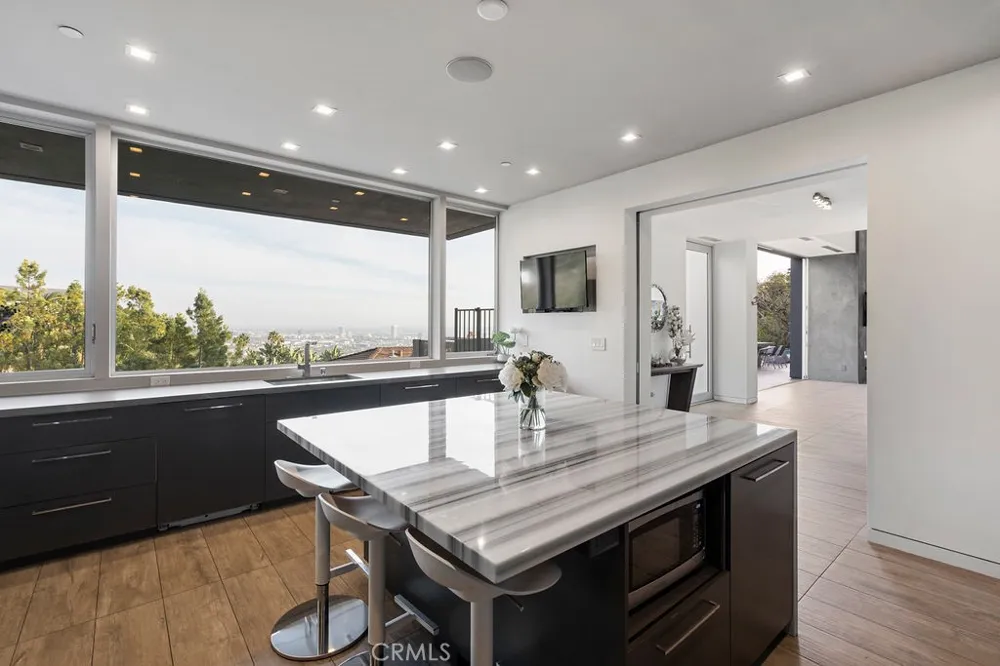 1489 Stebbins Terrace Los Angeles, CA 90069