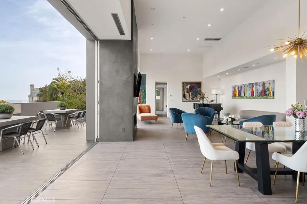 1489 Stebbins Terrace Los Angeles, CA 90069