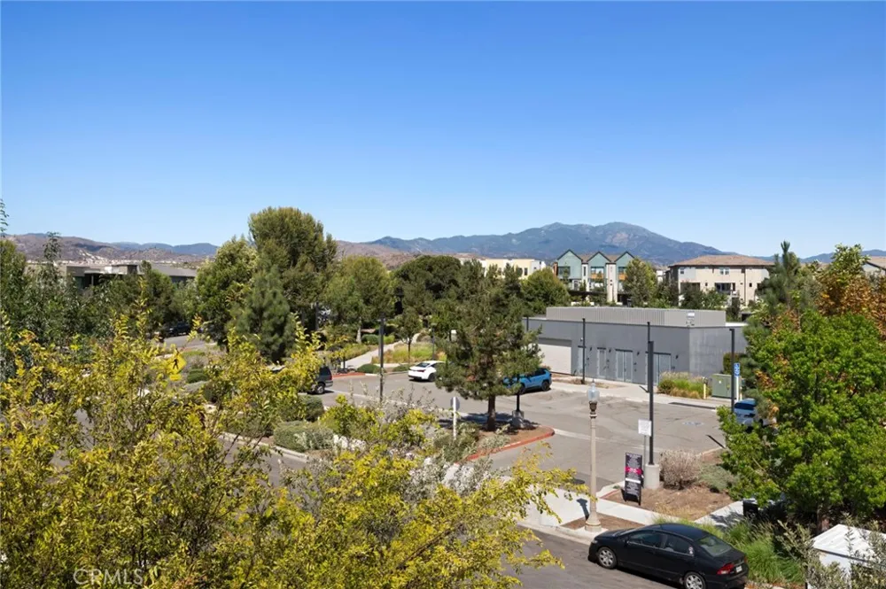 108 Shear Irvine, CA 92618