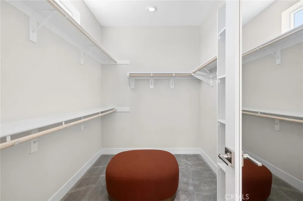108 Shear Irvine, CA 92618