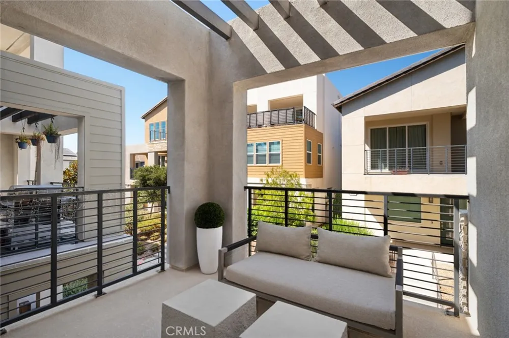 108 Shear Irvine, CA 92618