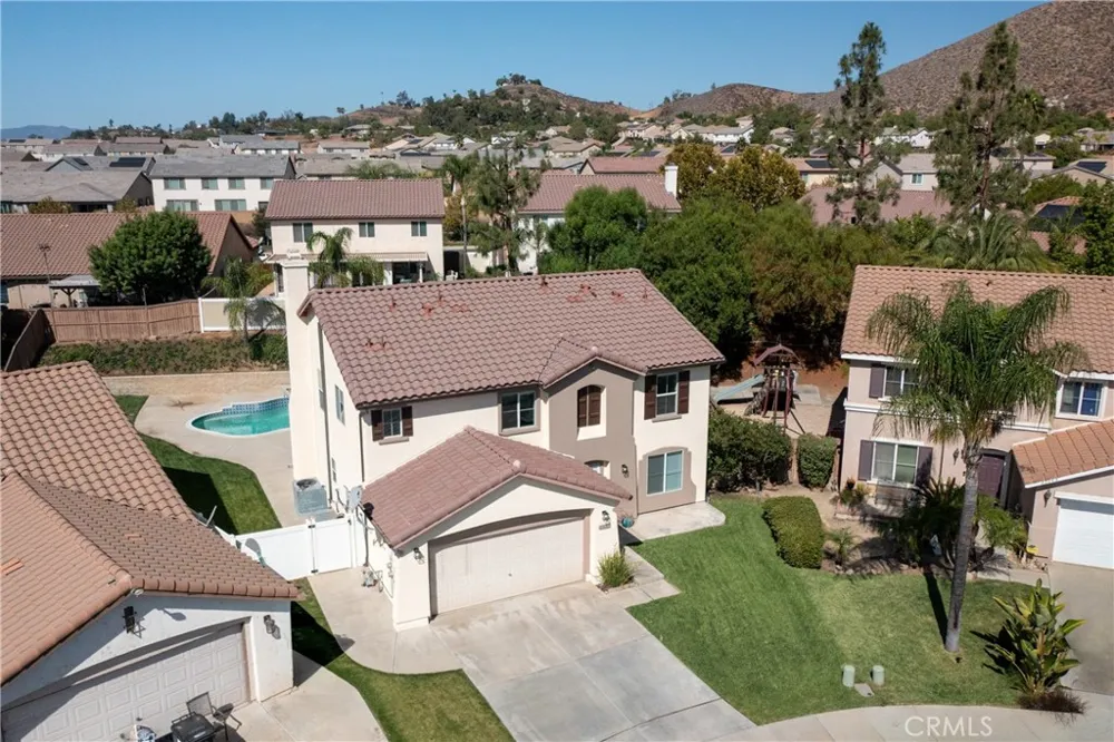 25043 Babbling Brook Menifee, CA 92584