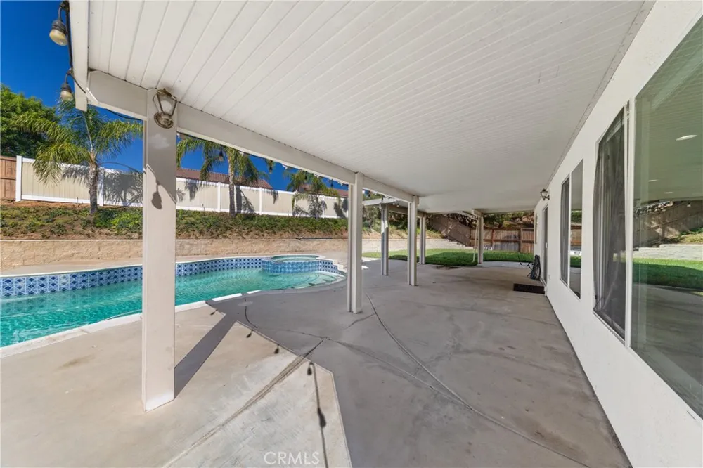 25043 Babbling Brook Menifee, CA 92584