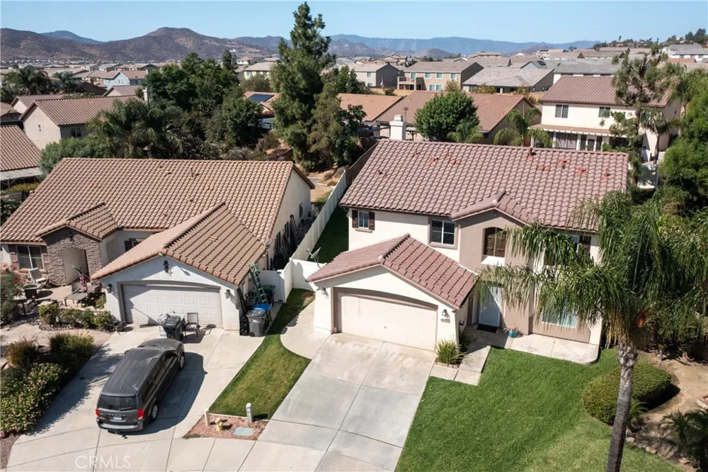 25043 Babbling Brook Menifee, CA 92584