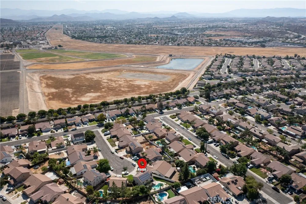 25043 Babbling Brook Menifee, CA 92584