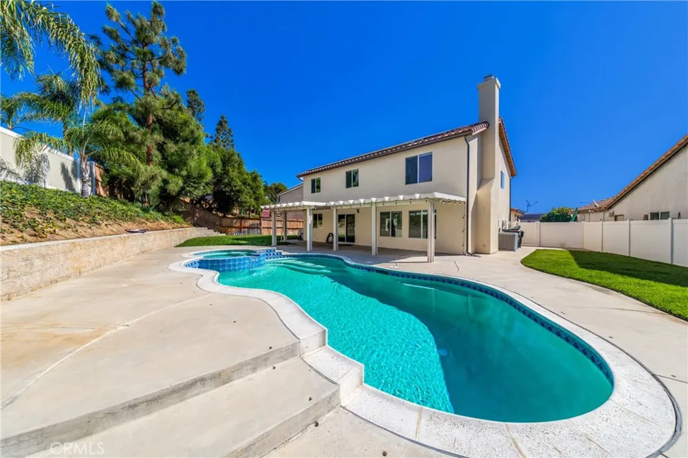 25043 Babbling Brook Menifee, CA 92584