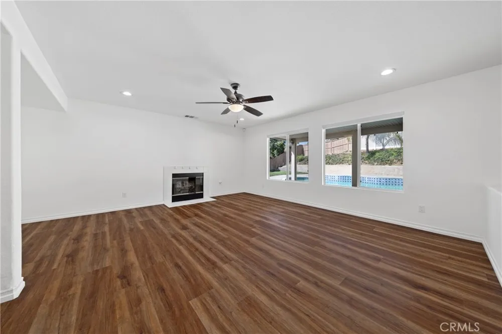 25043 Babbling Brook Menifee, CA 92584