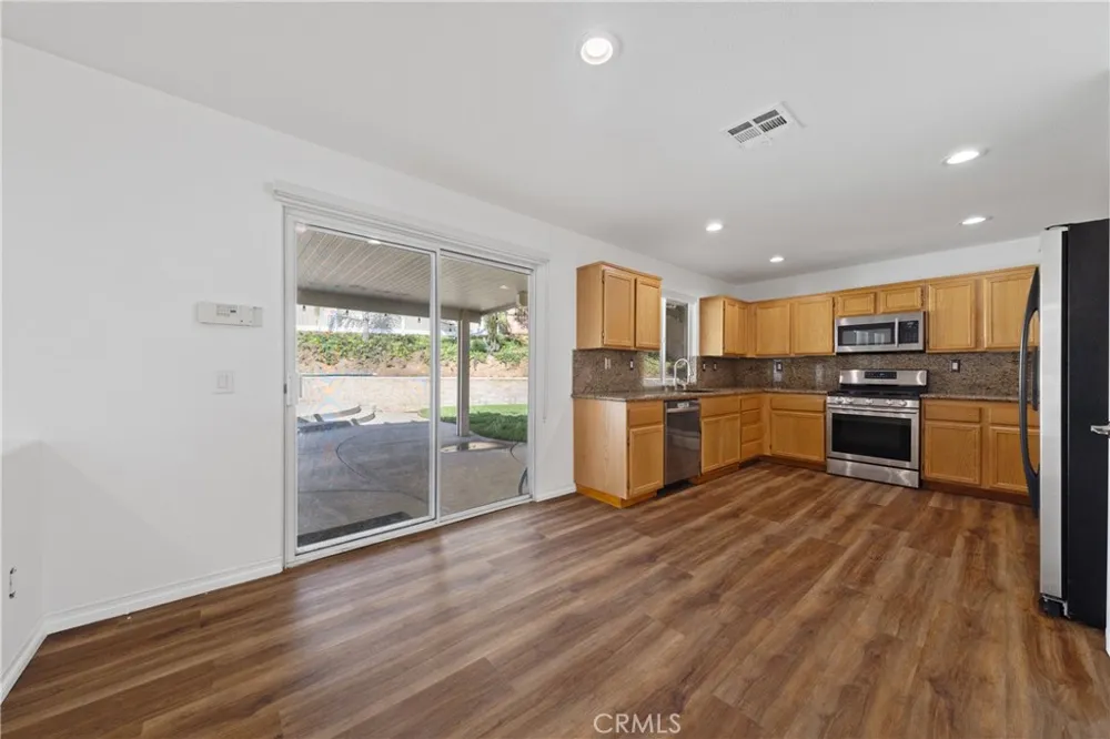 25043 Babbling Brook Menifee, CA 92584