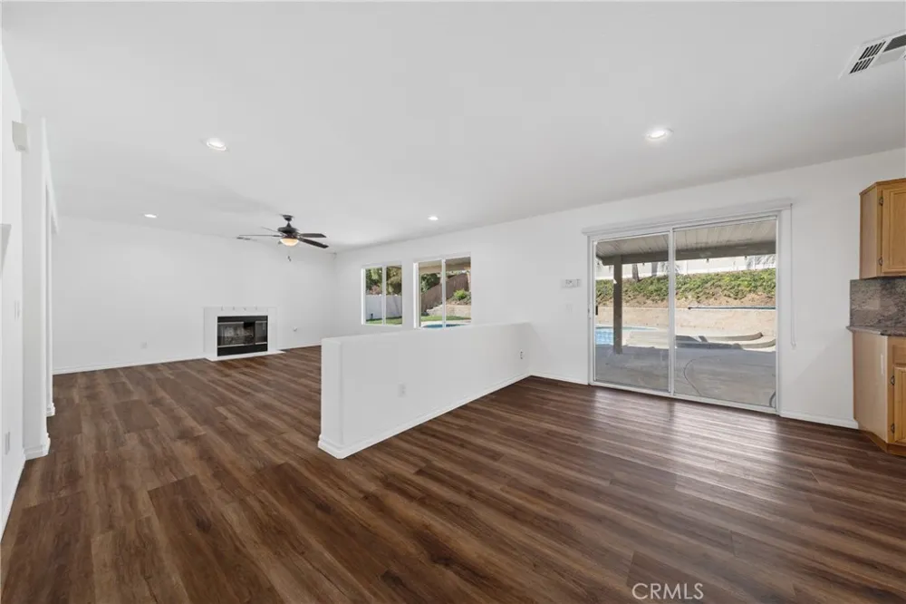 25043 Babbling Brook Menifee, CA 92584