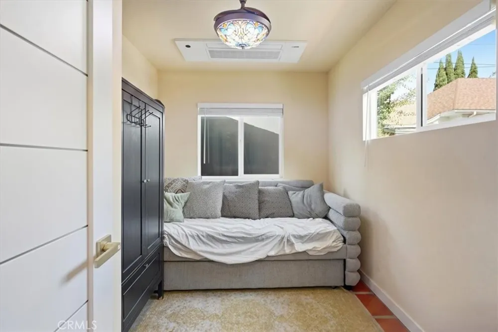 512 S Maple Santa Ana, CA 92701