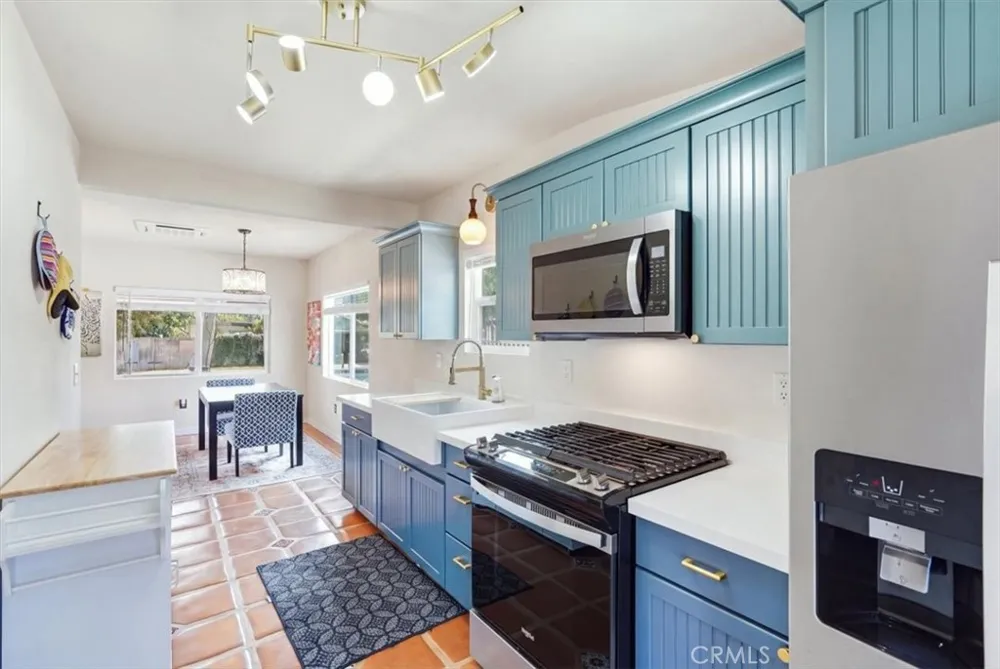 512 S Maple Santa Ana, CA 92701