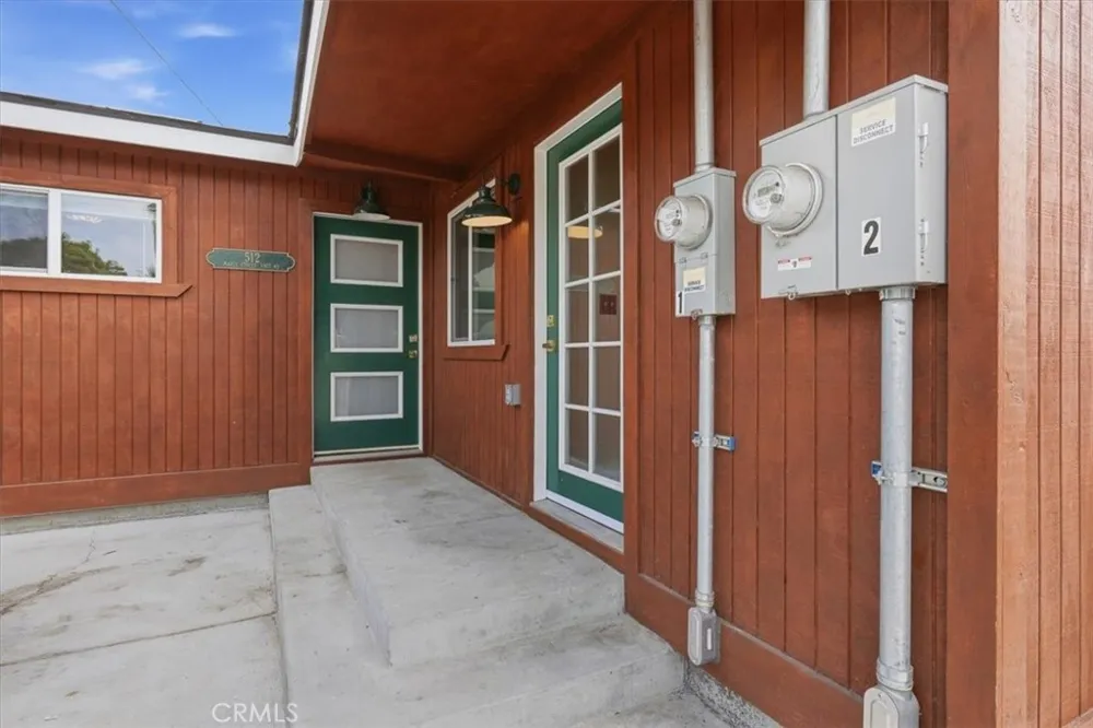 512 S Maple Santa Ana, CA 92701