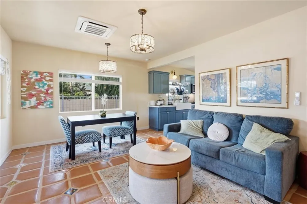 512 S Maple Santa Ana, CA 92701