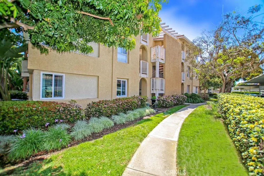 28 Corniche Drive #E Dana Point, CA 92629