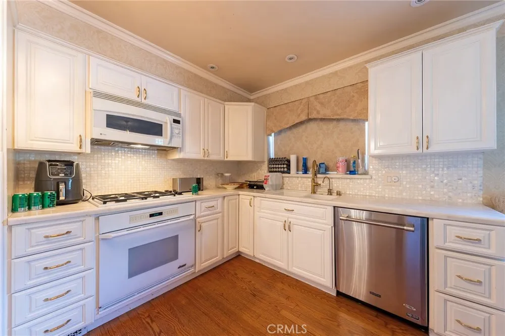 2380 Sherwood Road San Marino, CA 91108