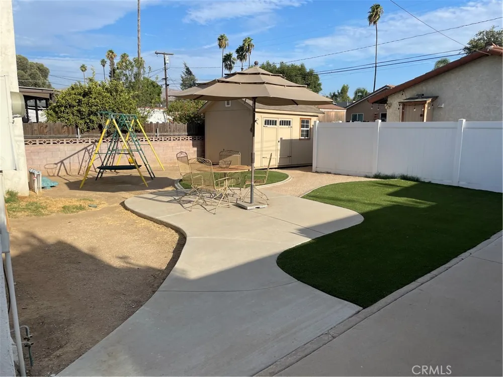 2032 Blenheim Riverside, CA 92507