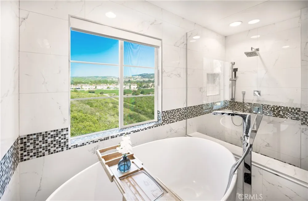 4 Chandon Newport Coast, CA 92657