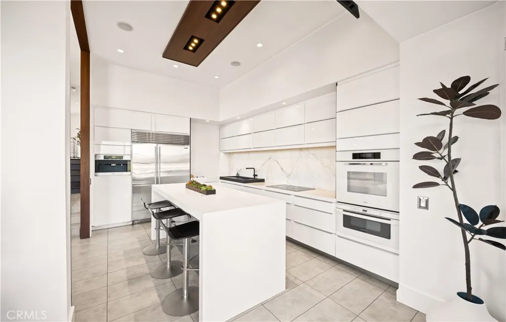 4 Chandon Newport Coast, CA 92657
