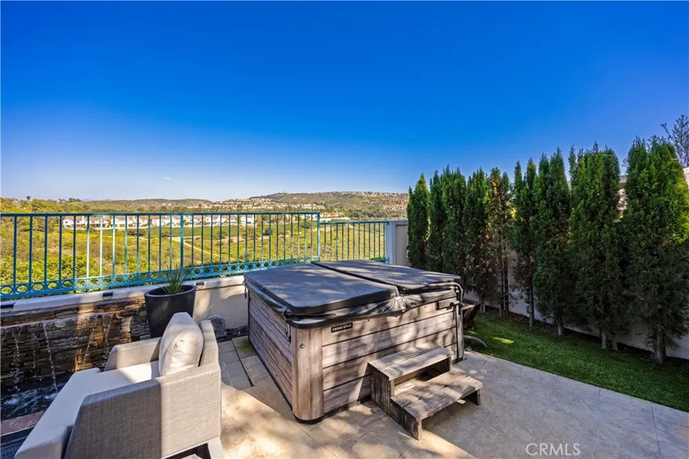 4 Chandon Newport Coast, CA 92657
