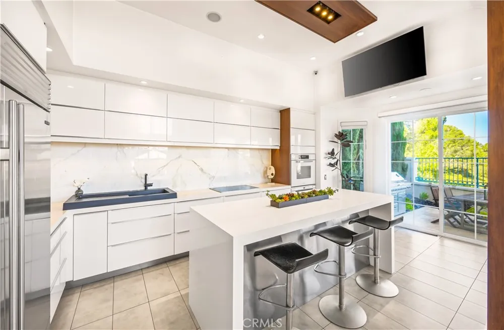 4 Chandon Newport Coast, CA 92657