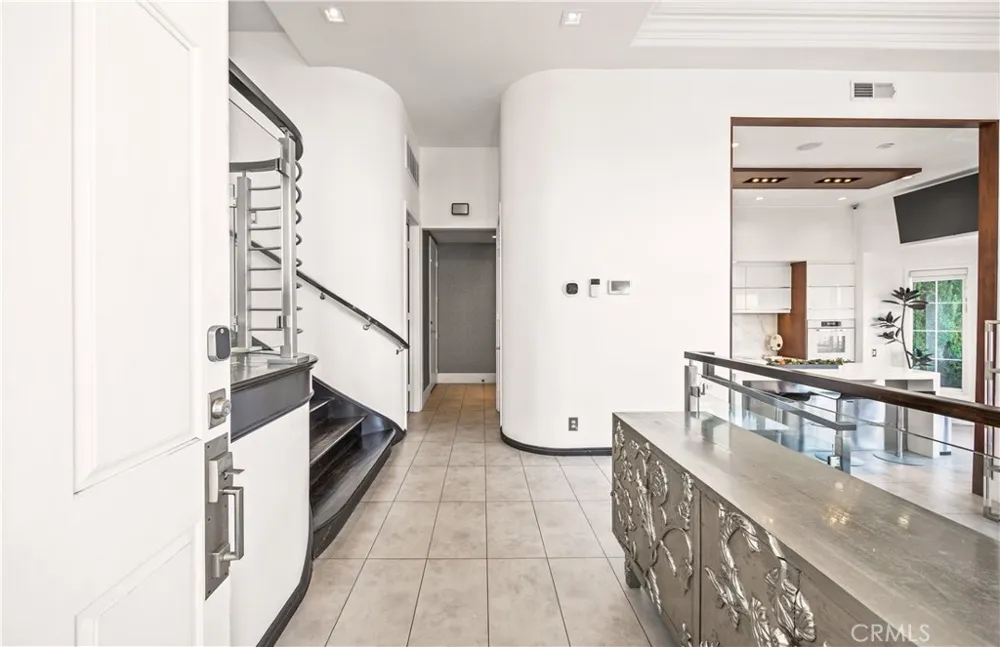 4 Chandon Newport Coast, CA 92657