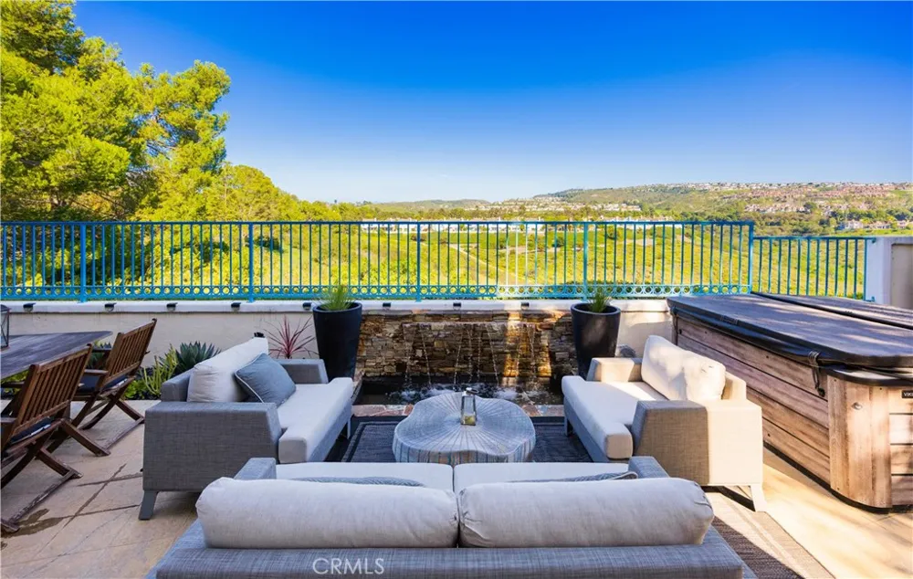 4 Chandon Newport Coast, CA 92657
